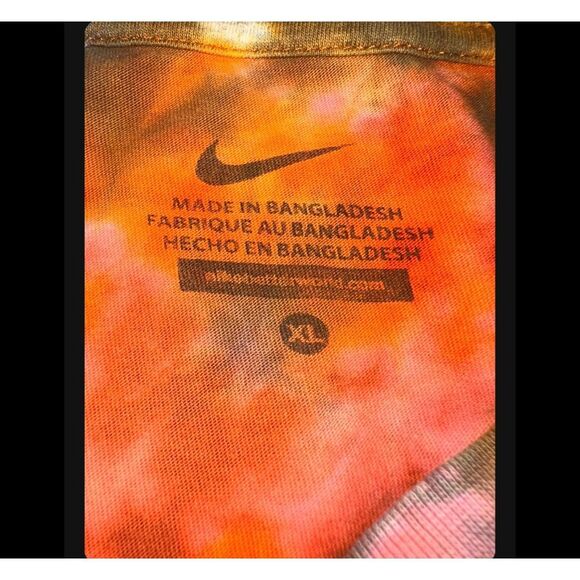 Texas Longhorns Nike Just Do It Bevo Tie-Dye Tee - Picture 4 of 4